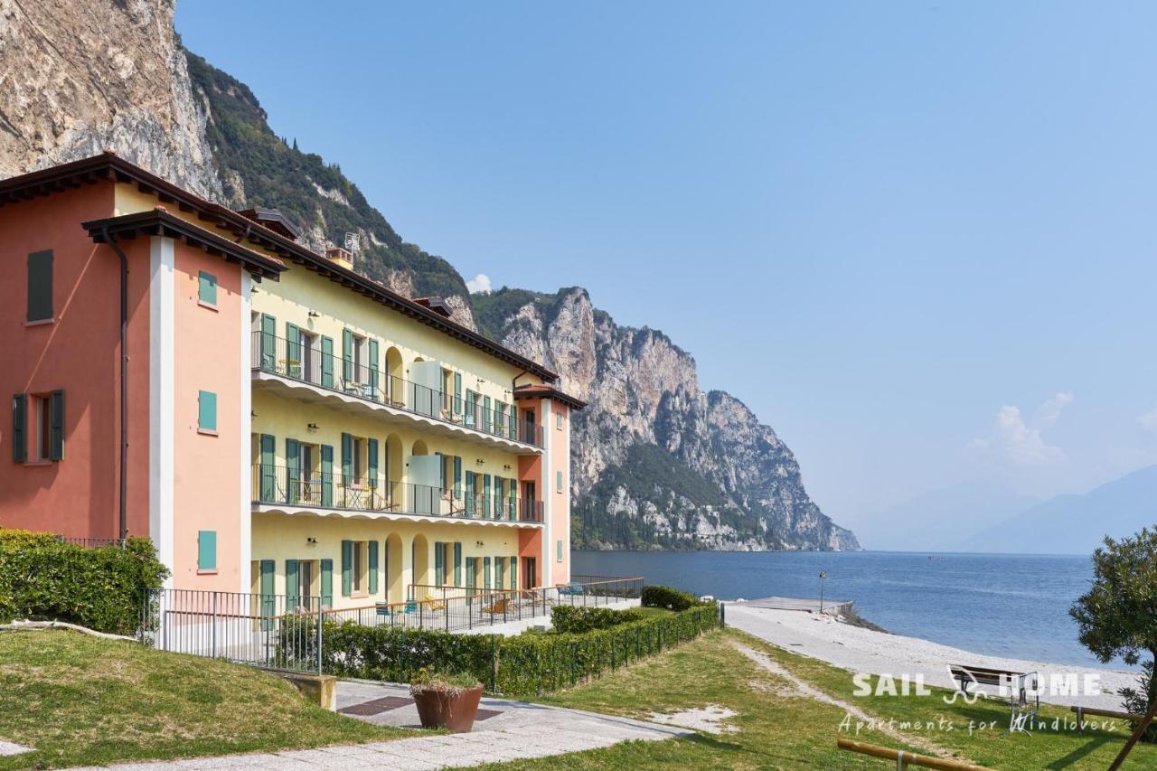 Sail Home - Apartments For Wind Lovers Кампионе-дель-Гарда Экстерьер фото